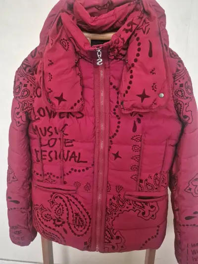 Chaqueta acolchada roja Desigual con diseño estampado - miniatura 1