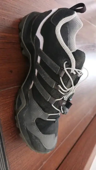 Zapatillas de trekking Adidas Terrex Gore-Tex negras - miniatura 2