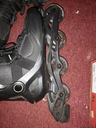Patines en línea negros talla 42 - miniatura 1