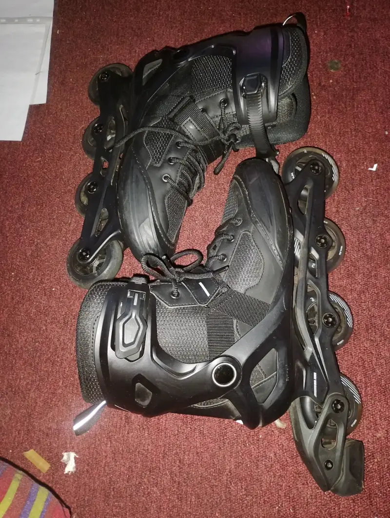 Patines en línea negros talla 42 - 2