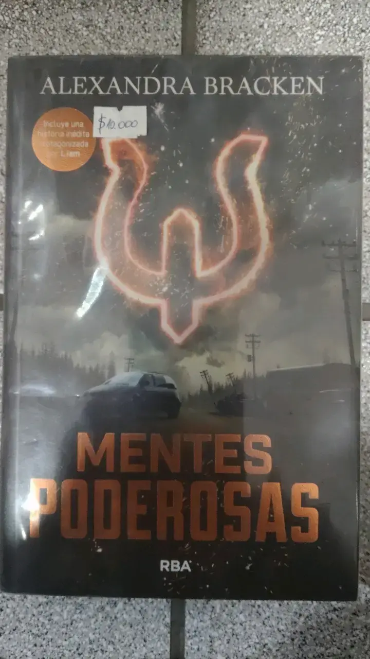 Libro Mentes Poderosas de Alexandra Bracken - 1