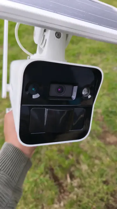 Cámara de seguridad solar Hikvision 4G - miniatura 4