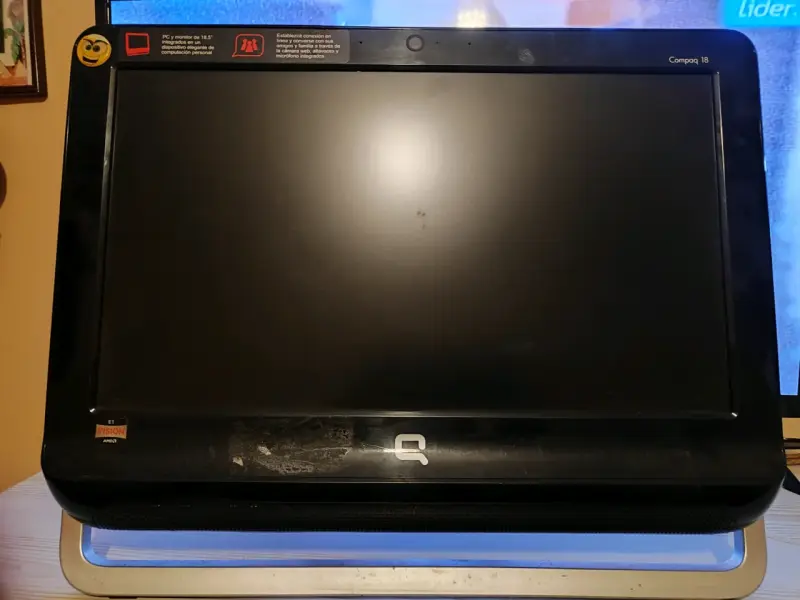 Computador All-in-One Compaq 18.5 pulgadas - 2