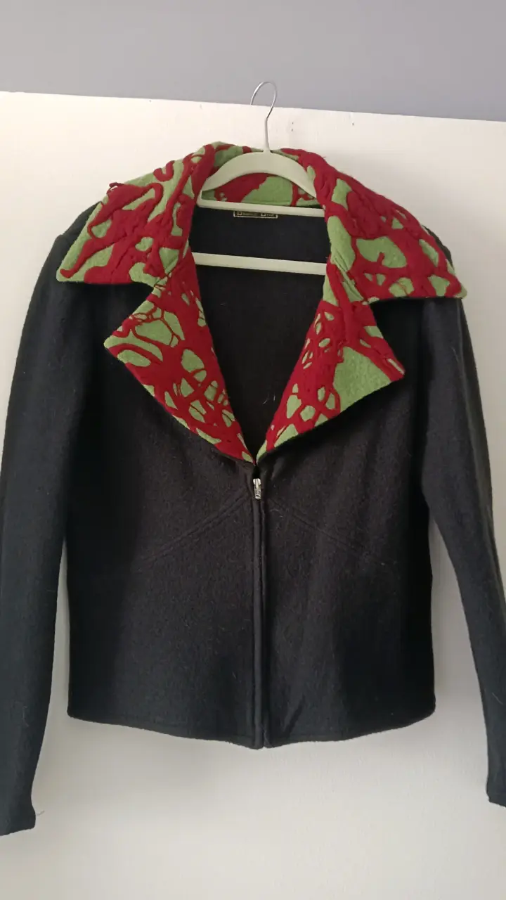 Chaqueta negra The North Face con capucha - 2