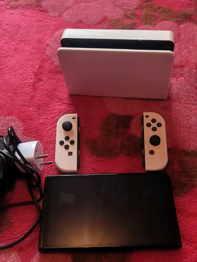 Consola Nintendo Switch con Joy-Con Blanco - 4