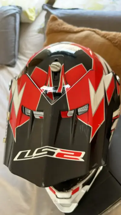 Casco de motocross LS2 con gafas integradas - miniatura 2