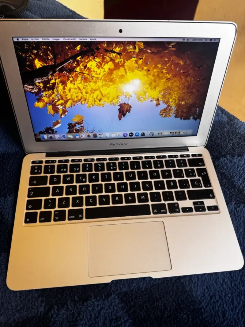 MacBook Air usado en buen estado - 2
