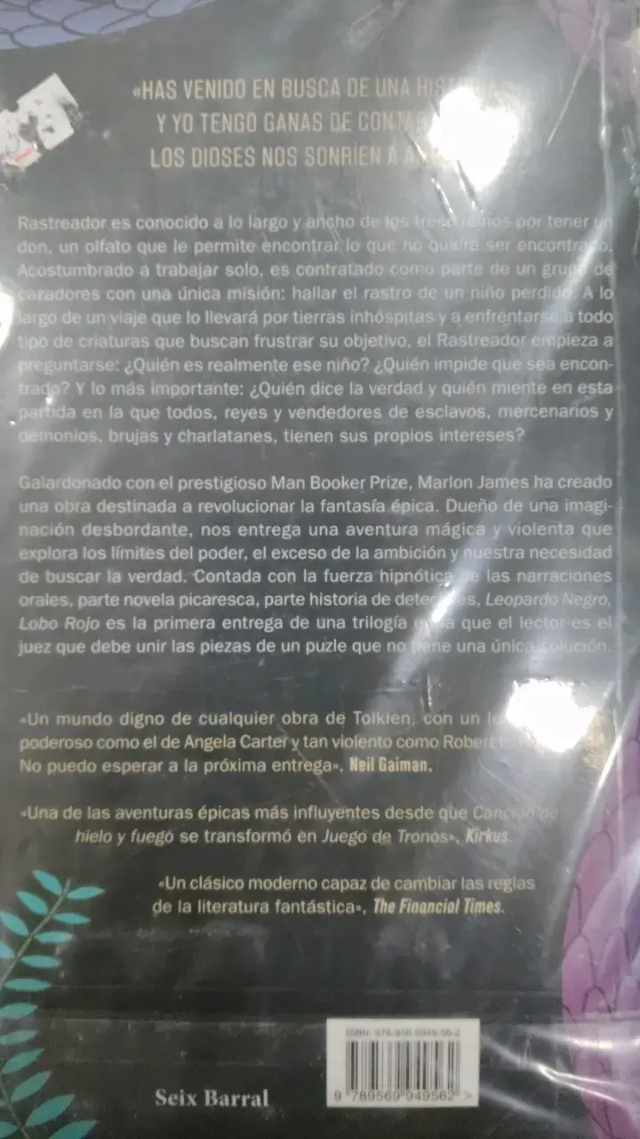 Libro 'Leopardo Negro, Lobo Rojo' de Marlon James - 2