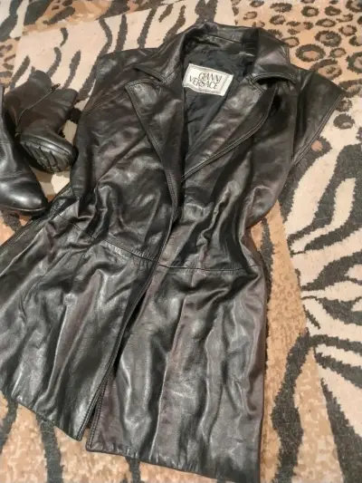 Chaqueta de cuero negra Gianni Versace - miniatura 1