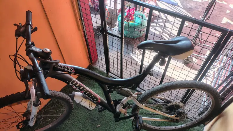 Bicicleta de Montaña Aro 26 con Suspensión - 2