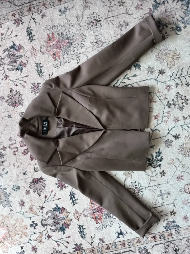Blazer marrón elegante para mujer Liolá - 1