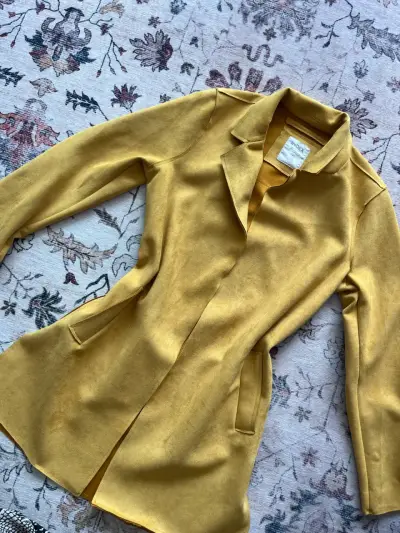 Abrigo amarillo mostaza Index Basics - miniatura 1