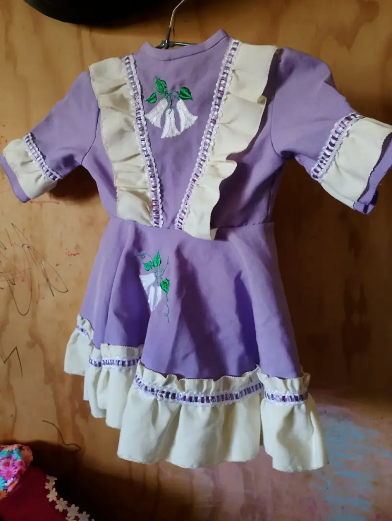 Vestido de niña con flores y encaje - 4
