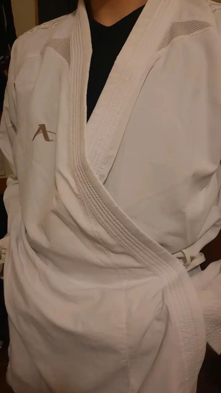 Karategi blanco aprobado por WKF - 4