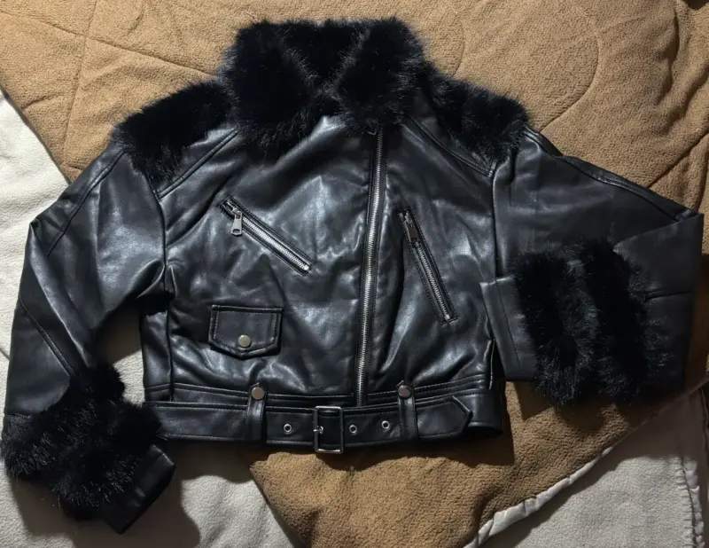 Chaqueta de eco cuero forrada con chiporro - 3