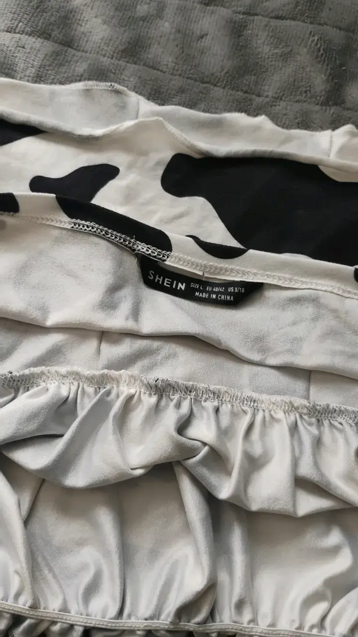 Top de tirantes estampado de vaca Shein - 3