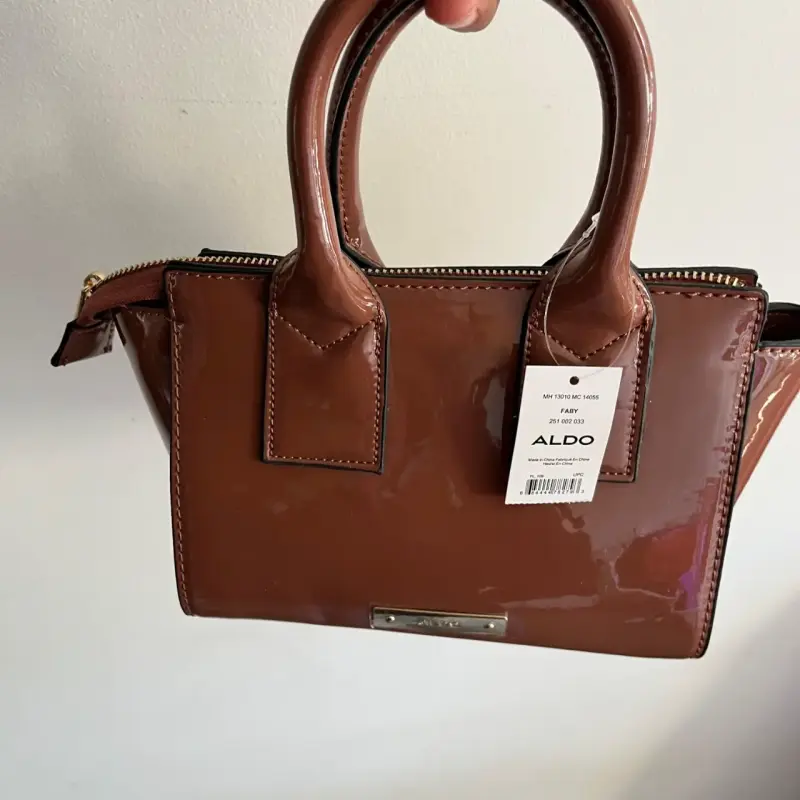 Cartera de mano marrón con cadena dorada Aldo - 2