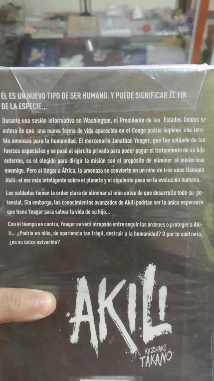 Libro Akili de Kazuaki Takano en buen estado - 2