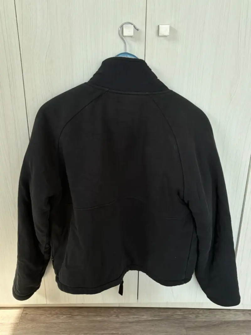 Chaqueta reversible negra y rayada Wild Lama - 2