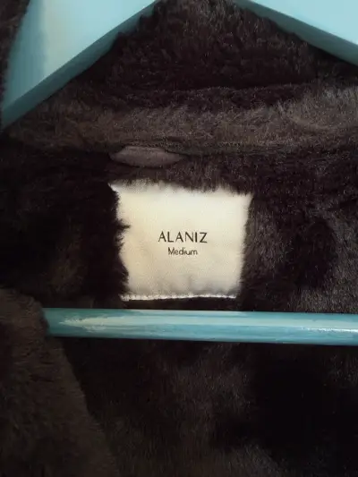 Chaqueta de mujer negra con forro de piel Alaniz - miniatura 2
