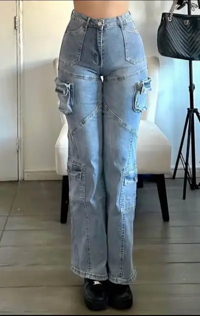 Jeans cargo de mujer azul claro - miniatura 1