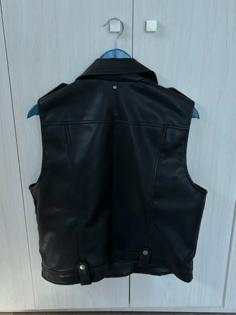 Chaleco de cuero negro estilo motociclista Foster - 3