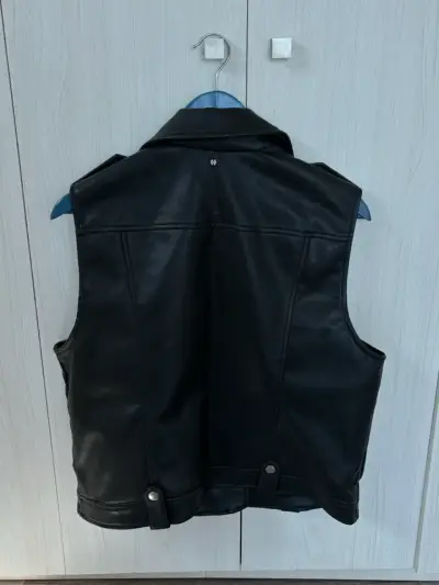 Chaleco de cuero negro estilo motociclista Foster - miniatura 3
