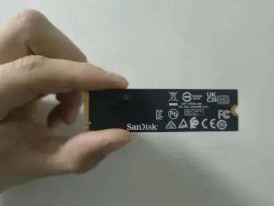SSD M.2 NVMe SanDisk 512GB - miniatura 1