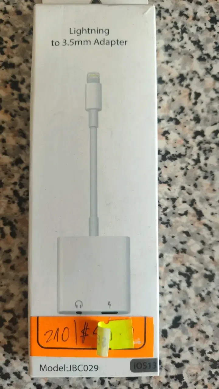 Adaptador Lightning a 3.5mm para iOS - 1