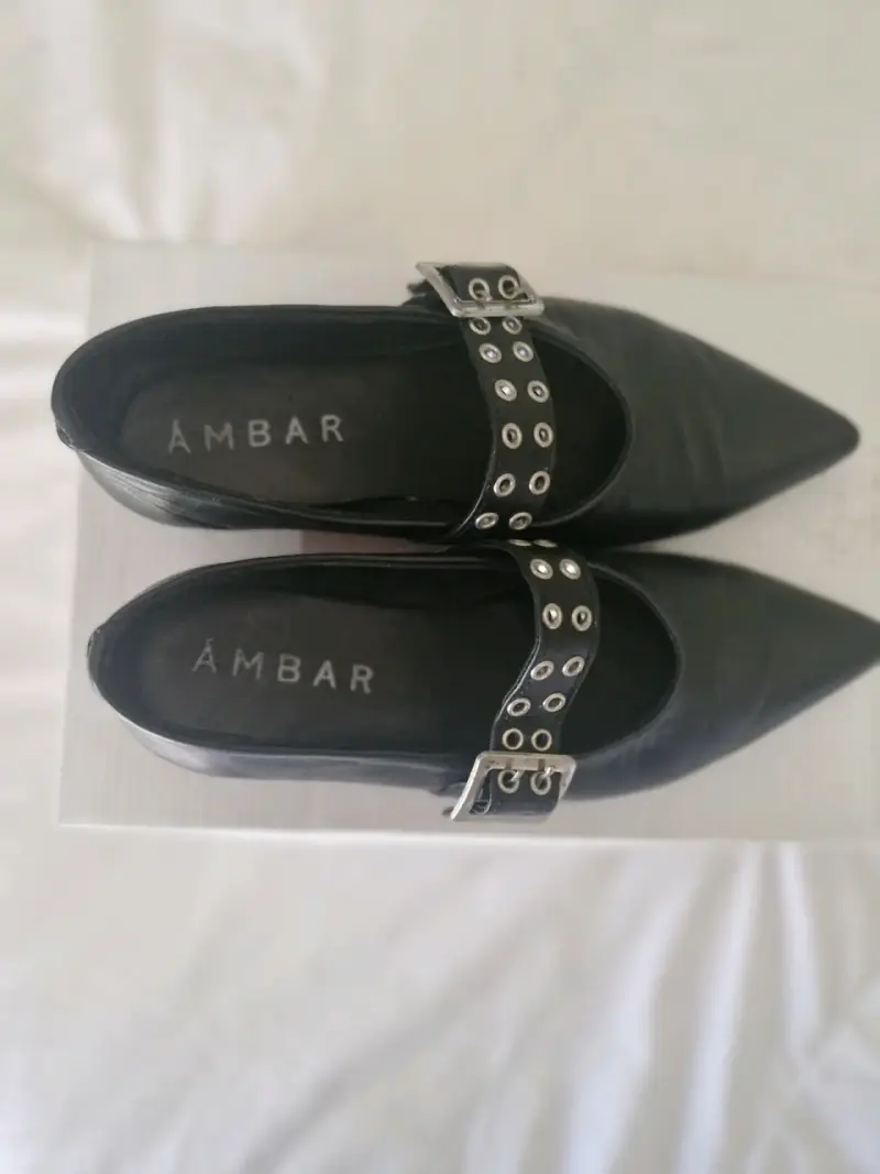 Zapatos cuero planos negros con hebilla Ámbar - 3