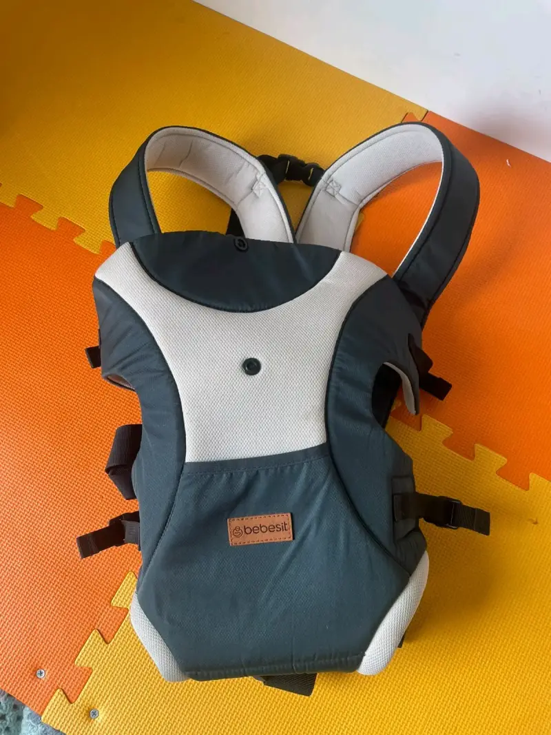 Mochila portabebés Bebesit ergonómica gris - 1