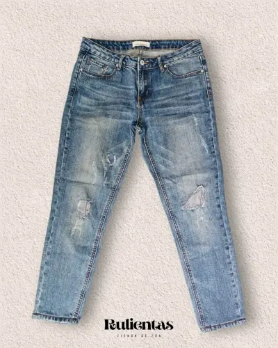 Conjunto top blanco (S) y jeans desgastados (38-40 - miniatura 4