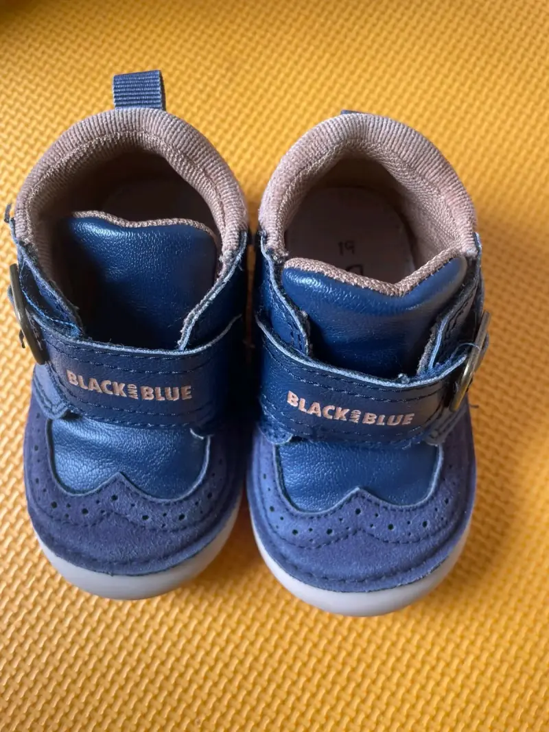 Zapatos de bebé Black & Blue azul talla 19 - 1