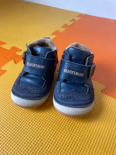 Zapatos de bebé Black & Blue azul talla 19 - miniatura 2