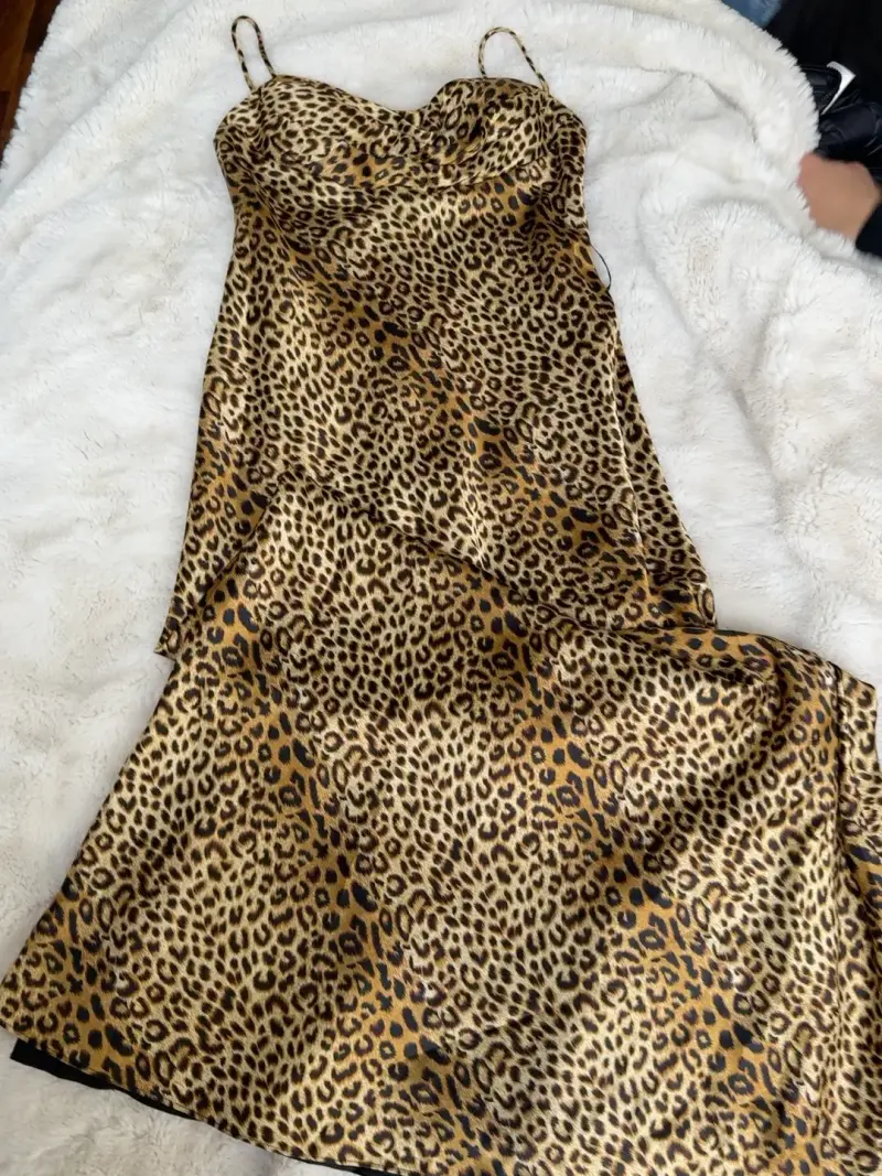 Vestido largo de leopardo con tirantes - 4
