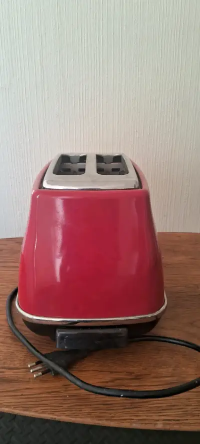 Tostadora DeLonghi roja con funciones avanzadas - miniatura 3