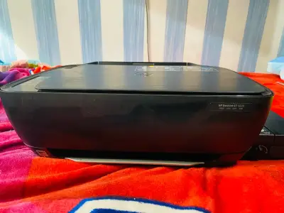 Impresora multifuncional HP DeskJet 1510 en buen estado - miniatura 2