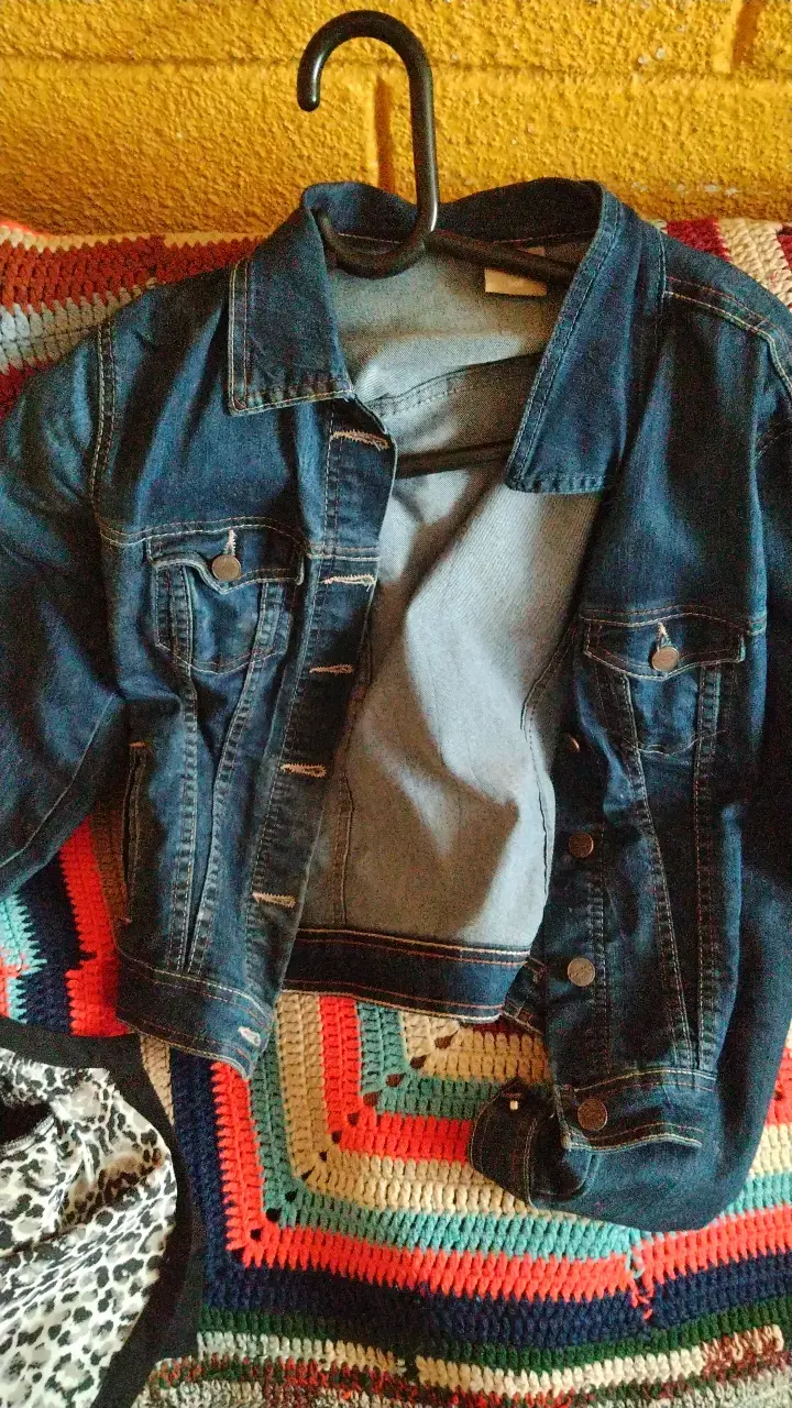Chaqueta de mezclilla azul para mujer