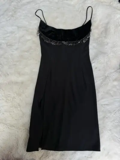 Vestido negro diseñador chileno Danilo Olmos - miniatura 2