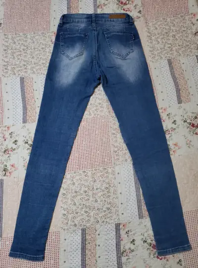 Jeans ajustados de mezclilla azul - miniatura 2