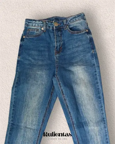 Jeans acampanados de mezclilla azul - miniatura 2
