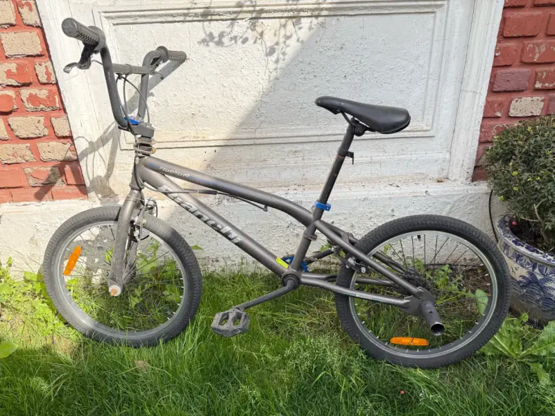 Bicicleta BMX Bianchi gris en buen estado - 1