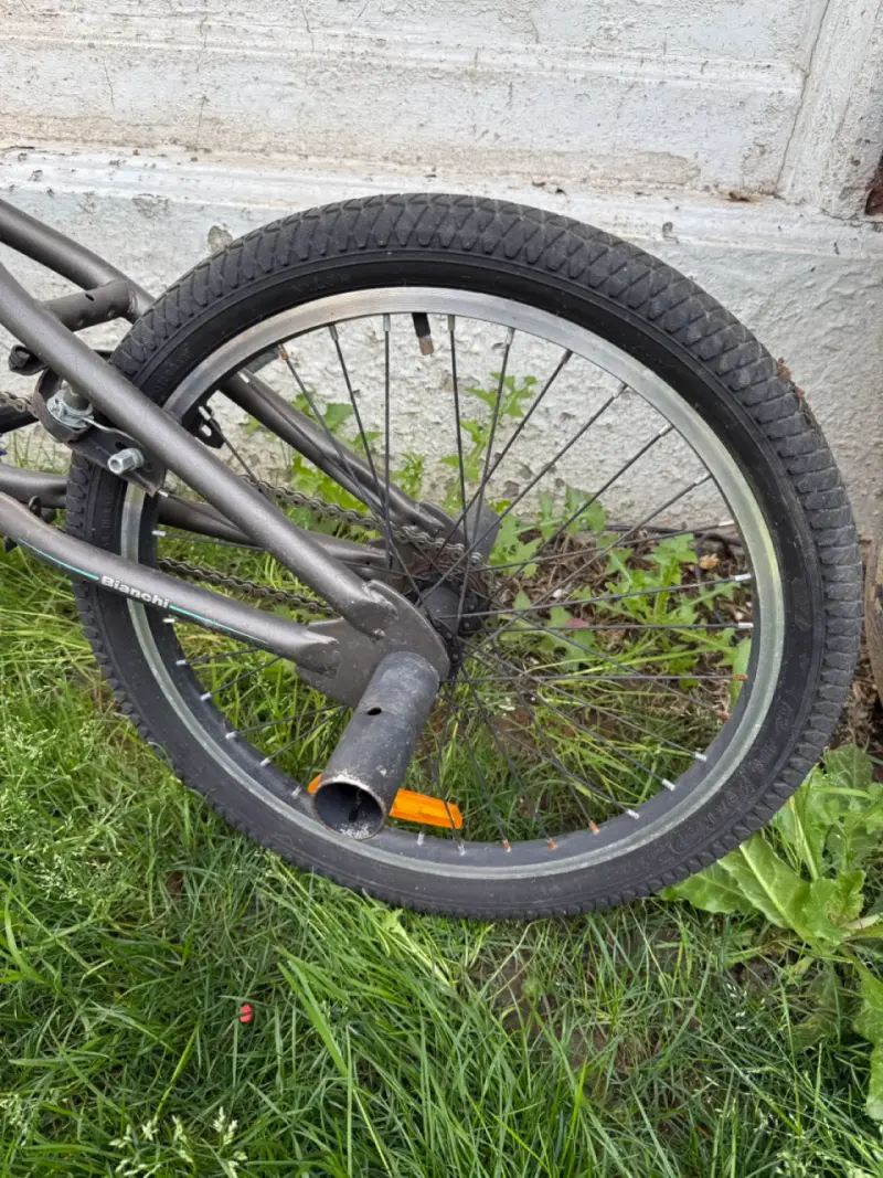 Bicicleta BMX Bianchi gris en buen estado - 2