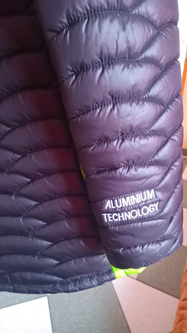 Chaqueta Sur-Austral Outdoor Negra y Verde - 2