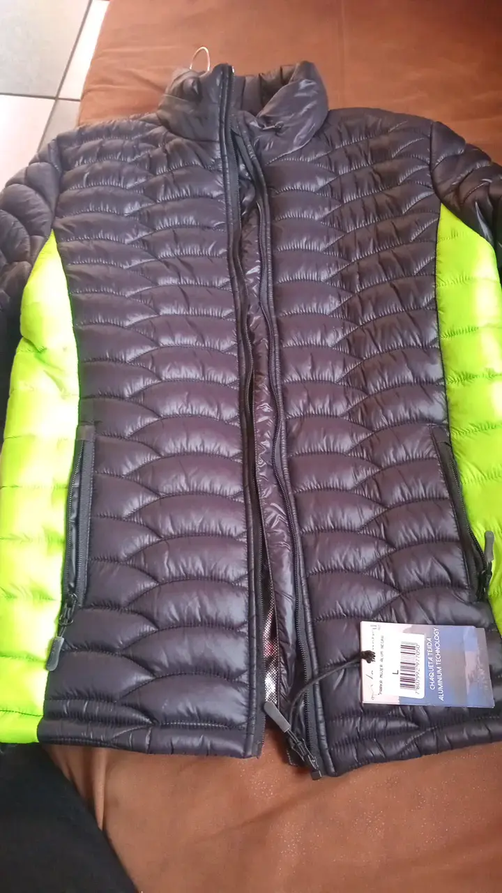 Chaqueta Sur-Austral Outdoor Negra y Verde - 4