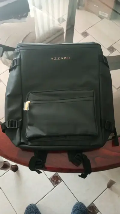Mochila Azzaro negra con múltiples compartimentos - miniatura 1