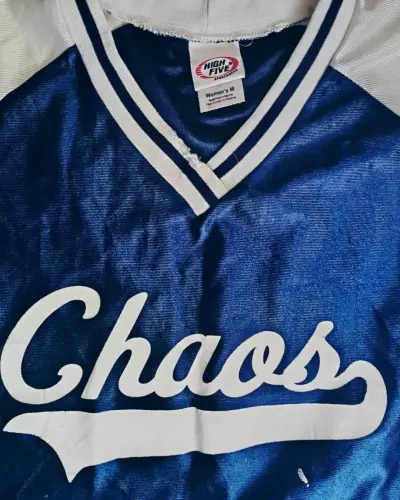 Polera de béisbol azul (S) y basketball (M) - miniatura 5