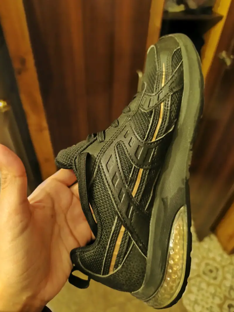 Zapatillas deportivas negras Skechers con amortiguación - 3