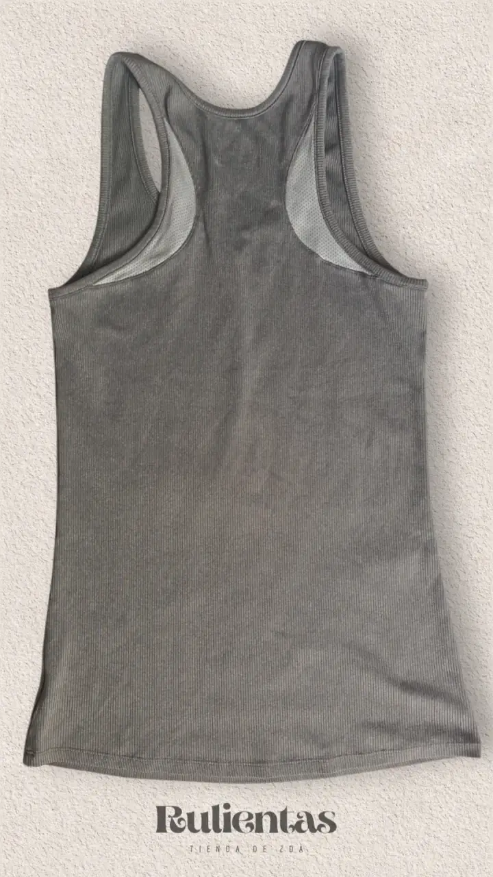 Polera deportiva gris Under Armour mujer Talla S - 4