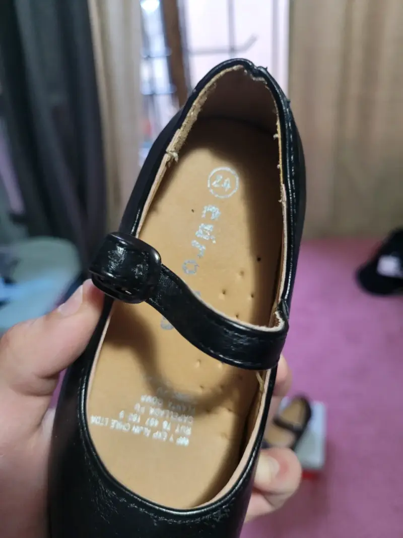 Zapatos de niña negros con hebilla - 2
